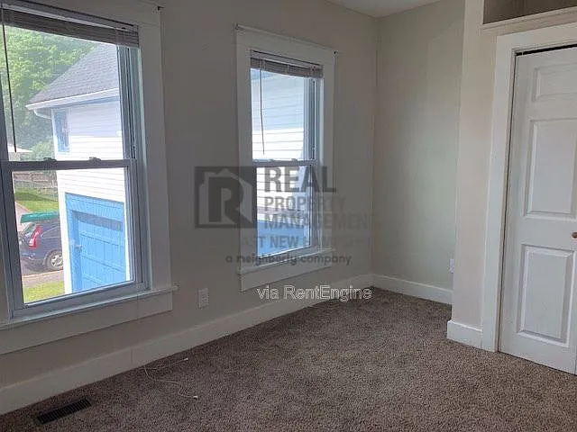 93 Franklin St #A — Photo 6