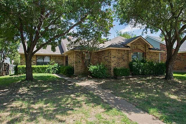 1st image of 1311 Crestwood Ct