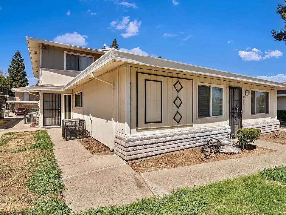 7424 Franklin Blvd #3