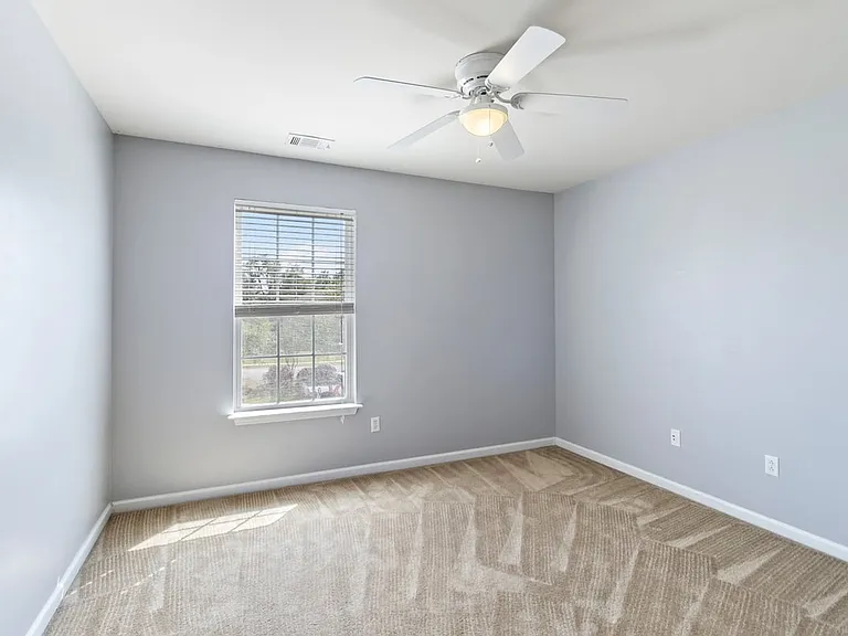 47 Glenwood Ct — Photo 19