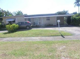490 NW 128th St, North Miami, FL 33168