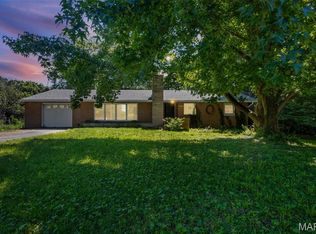 4905 Michael Dr, Godfrey, IL 62035