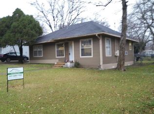 609 W Lake St, Ennis, TX 75119