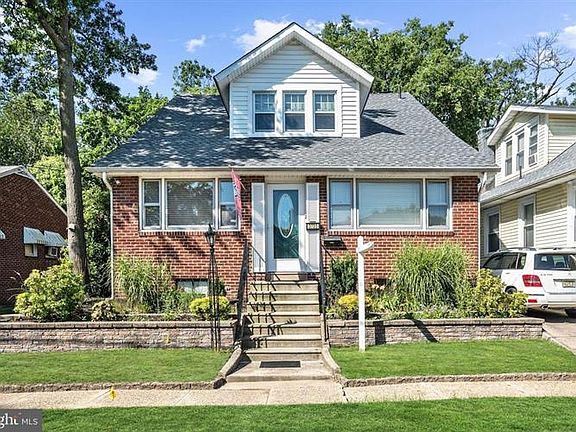 4th image of 3720 Drexel Ave