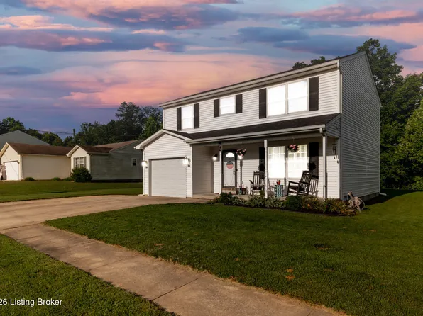 1889 S Woodland Dr, Radcliff, KY 40160