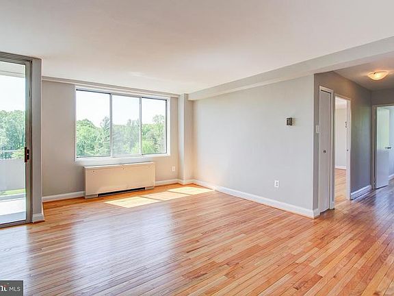 3rd image of 6641 Wakefield Dr APT 509