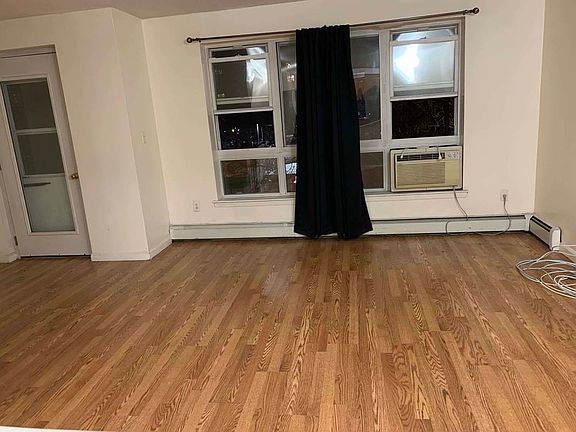 2nd image of 77 W 119th St #C22