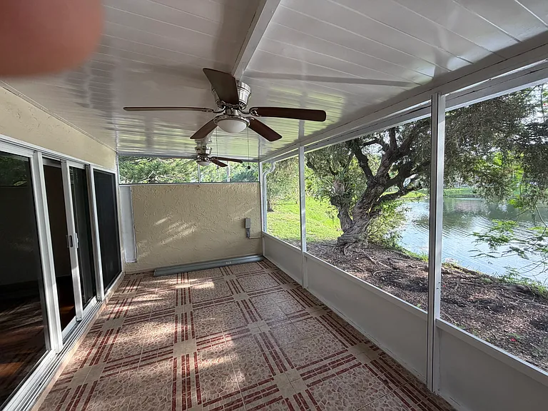 14279 Kendale Lakes Cir — Photo 19