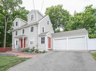 70 Fenno St, Quincy, MA 02170