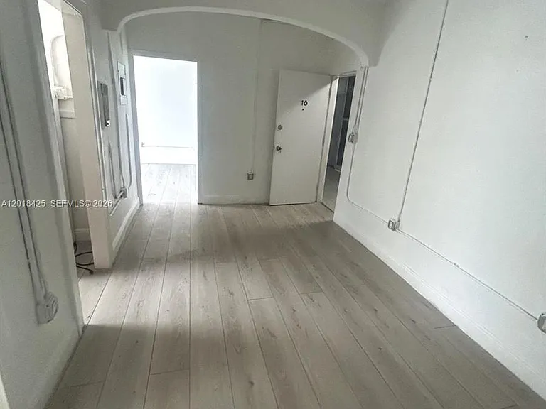 967 SW 5th St #18 — Photo 3