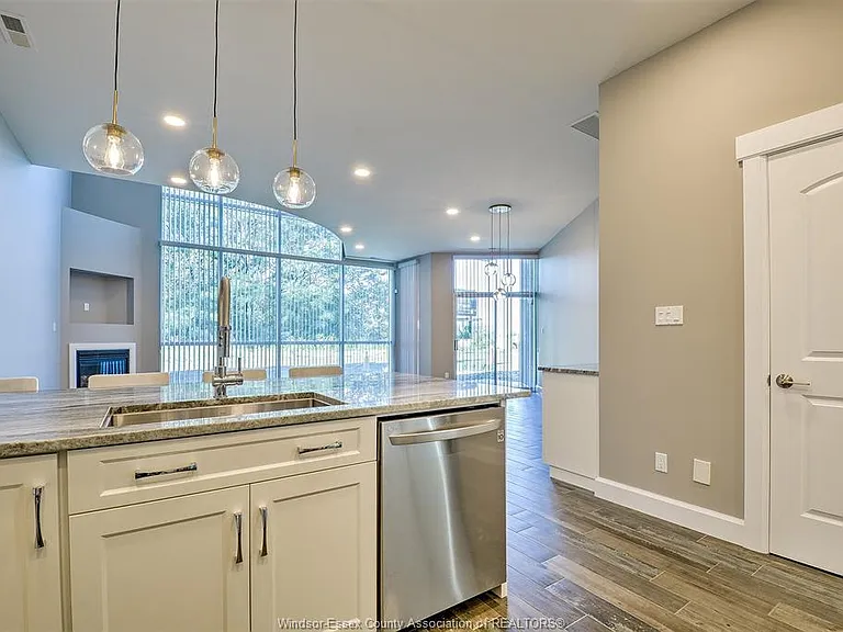 1225 Riverside Dr E #101 — Photo 10
