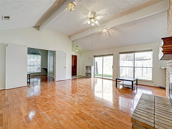 4th image of 12403 Meadow Gate Dr