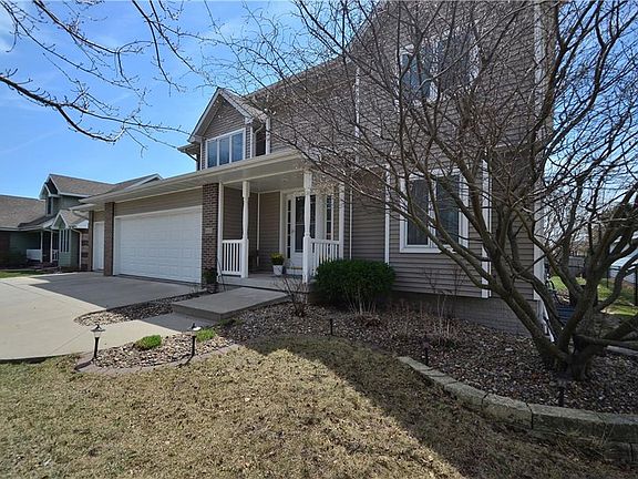 2nd image of 600 W Meadow Dr
