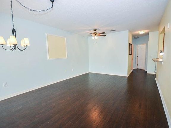 4th image of 6020 Portsdale Pl Unit 202