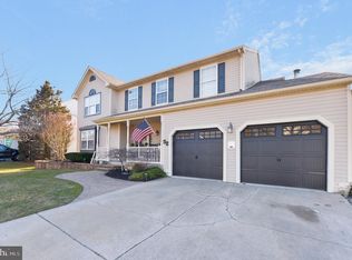 52 Glen Burnie Dr, Sicklerville, NJ 08081