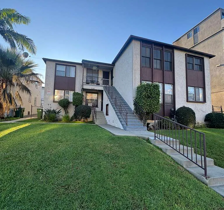 7030 La Tijera Blvd #7030