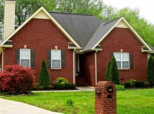 223 Dundee Cir, McMinnville, TN 37110