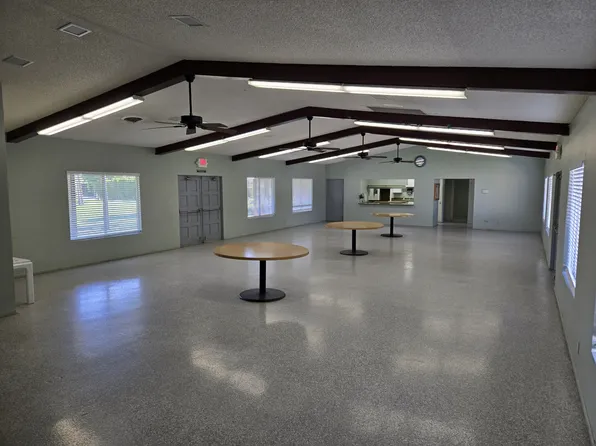 Rancho Mirage Mobile Home Community, 69975 Frank Sinatra Dr #6386d68a5, Rancho Mirage, CA 92270