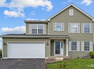 220 Braemar Gln, Bolingbrook, IL 60440