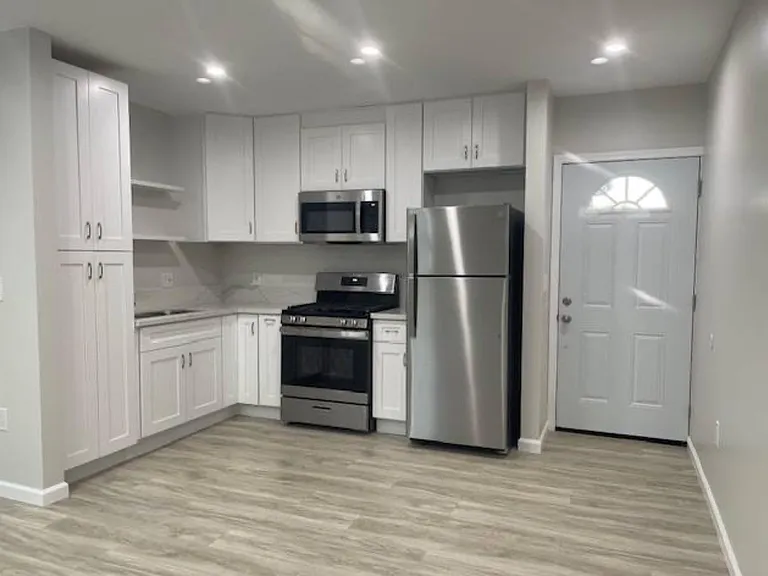 4414 Montair Ave — Photo 3