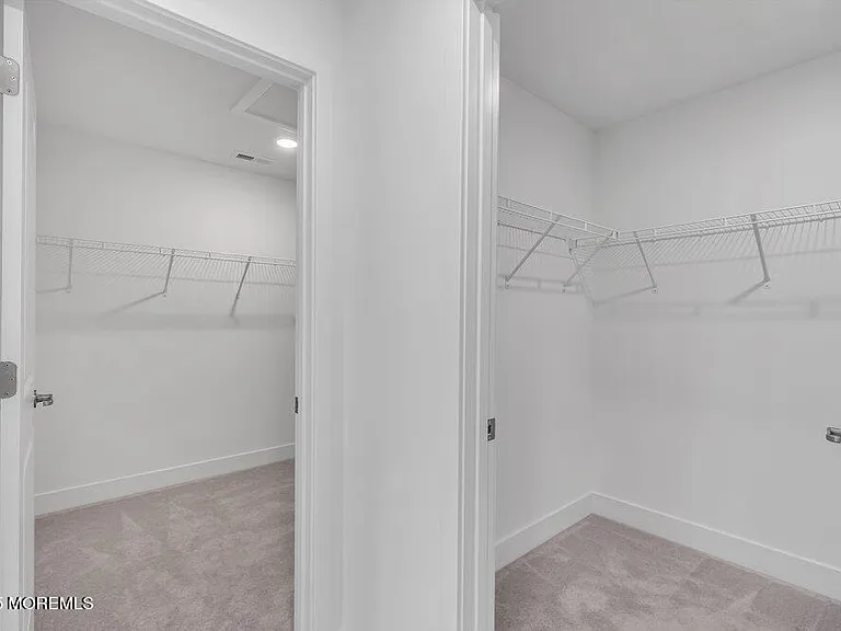 122 Woolley Ct — Photo 45