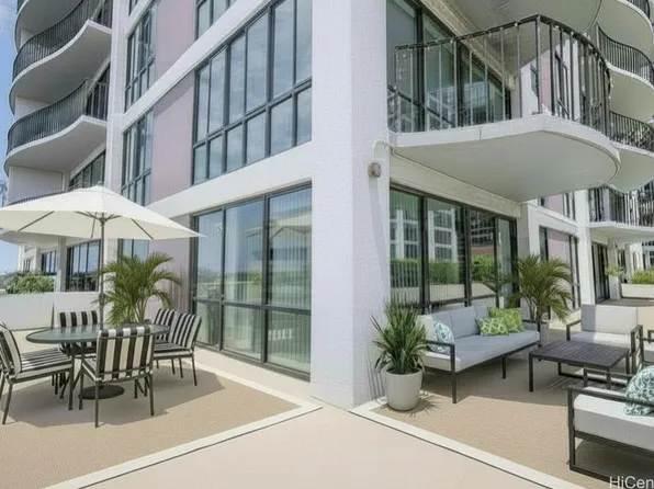 700 Richards St APT 706, Honolulu, HI 96813