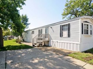 3513 Ted Ave, Park City, IL 60085