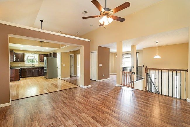 1st image of 356 Appleberry Ln