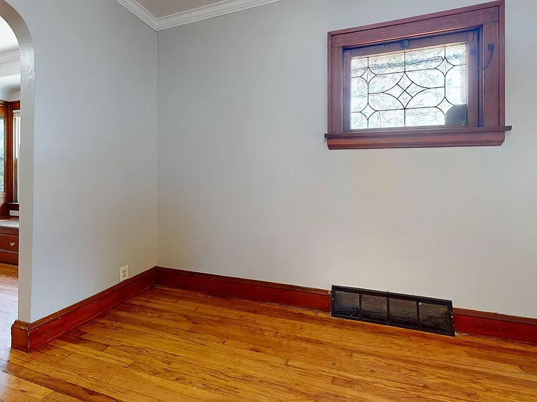 9715 Plymouth Ave — Photo 33