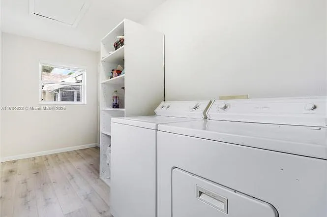 653 NW San Remo Cir — Photo 21