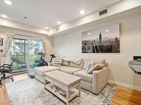 412 Monroe St APT 8, Hoboken, NJ 07030