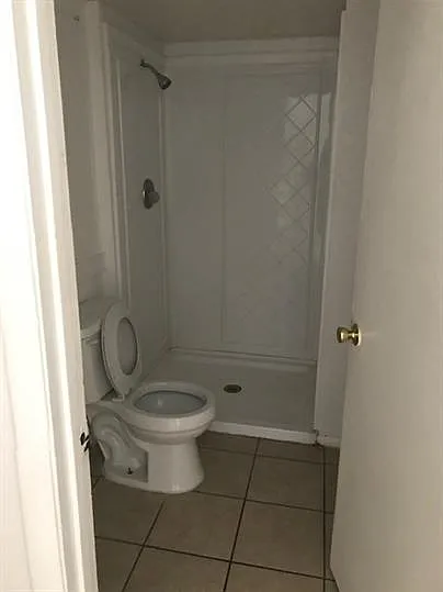 Bathroom View (Please note - all units have the same layout. Appliance colors may vary)