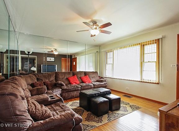 2nd image of 9721 S Meade Ave