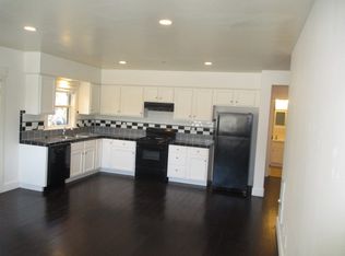 2300 De La Vina St APT 4, Santa Barbara, CA 93105