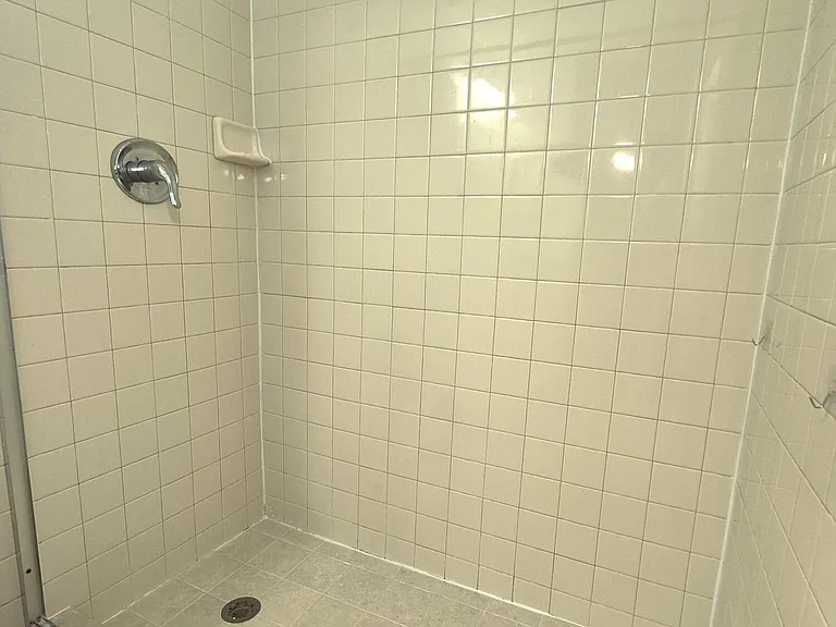 5510 Lakewood Cir S #C — Photo 25