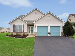 550 Bennington Ln, Lakewood, NJ 08701