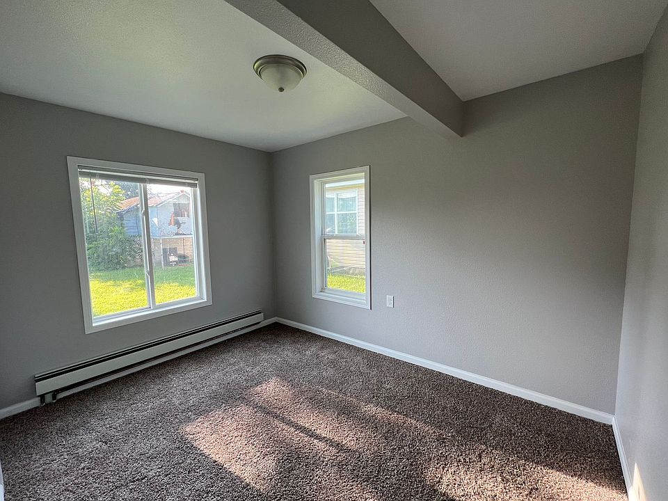 1st image of 535 4th Ave SW #1