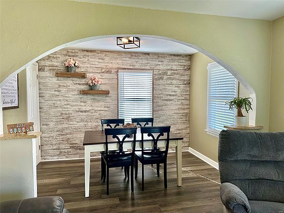 5th image of 10416 Dandridge Dr
