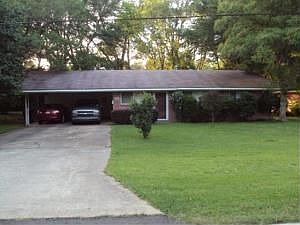 5th image of 903 Roselawn