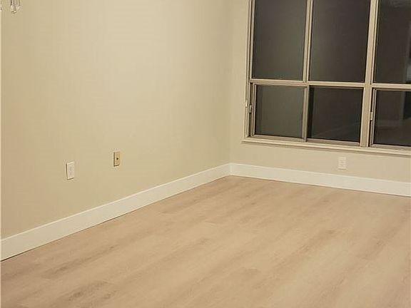 3rd image of 1110 Walden Cir #405