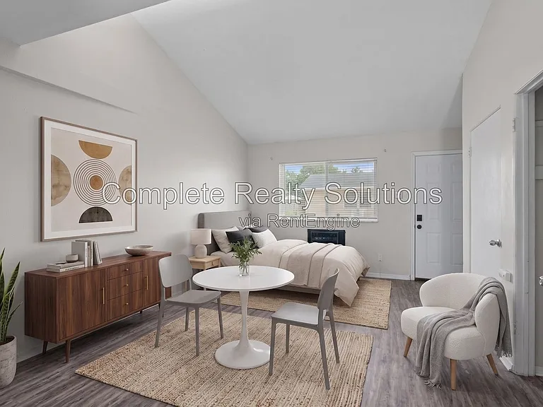 2323 Woodson Rd #E — Photo 2