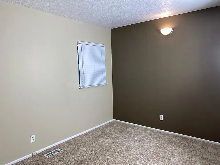 2446 Quail Dr — Photo 6