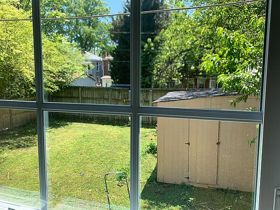 4th image of 713 Northside Ave