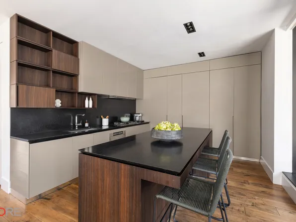 155 West 18th Street image 4 of 17