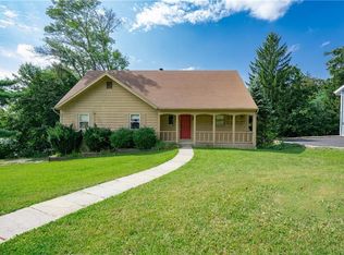 10 Randy Ln, Pleasantville, NY 10570