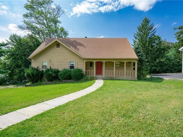 10 Randy Ln, Pleasantville, NY 10570