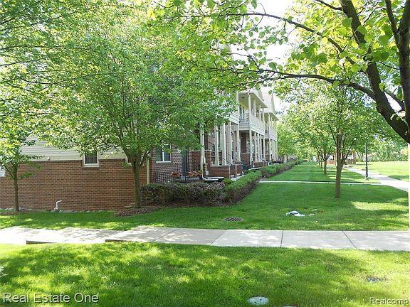 4th image of 428 Old Pine Way #1