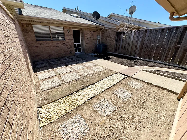 2614 Woodrow Blvd — Photo 28