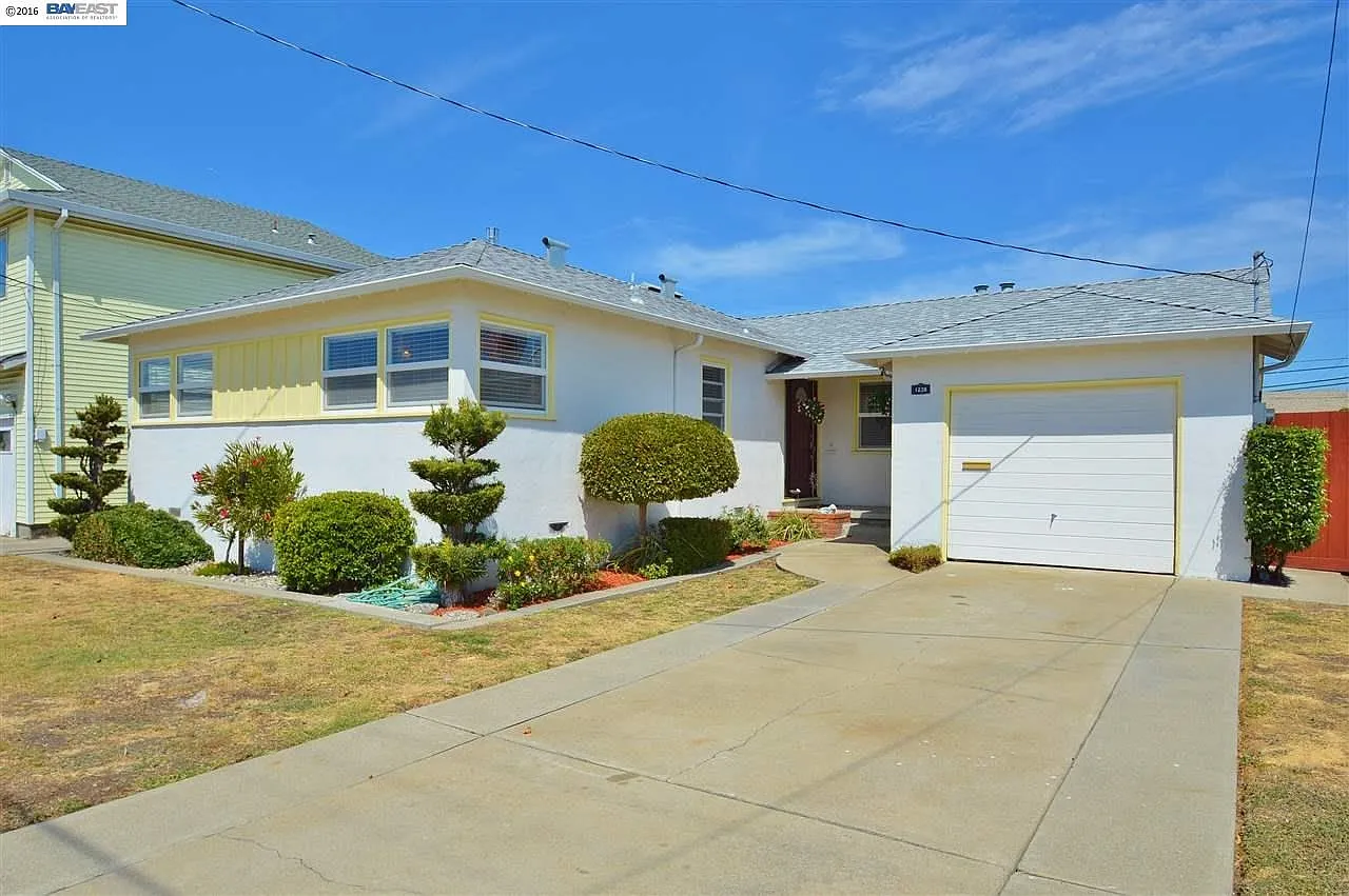 1239 Cumberland Ave photo 1