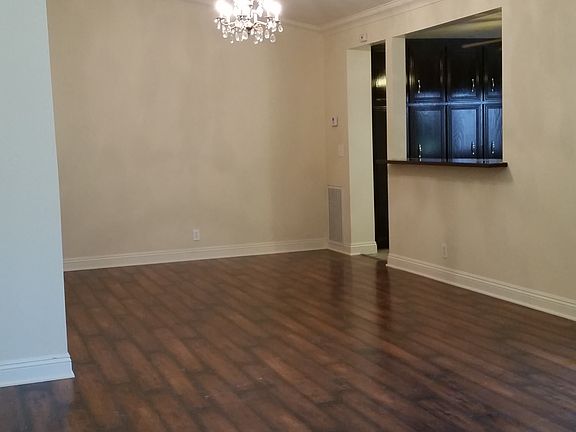 2nd image of 640 W Naomi Ave Unit 15